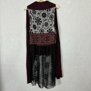 John Mark Duster Vest Cardigan Womens Medium Black Maroon Embroidered Artsy